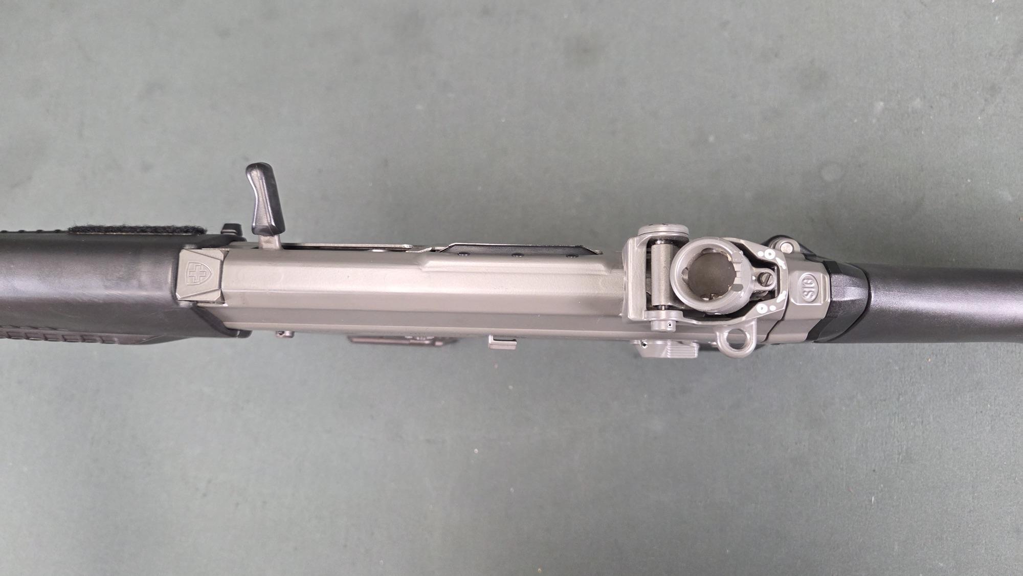 Swiss-made SIG SG 551-2 SP SWAT - Image 5