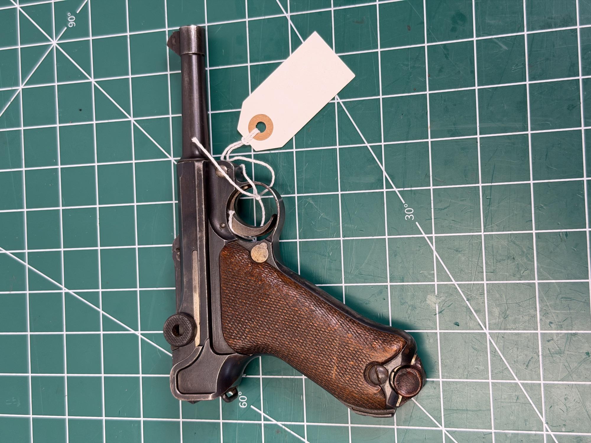 DWM commercial Luger P08 pistol - Image 2