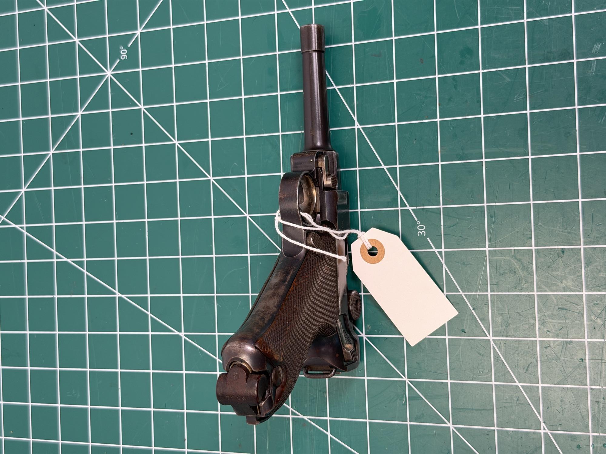 DWM commercial Luger P08 pistol - Image 4