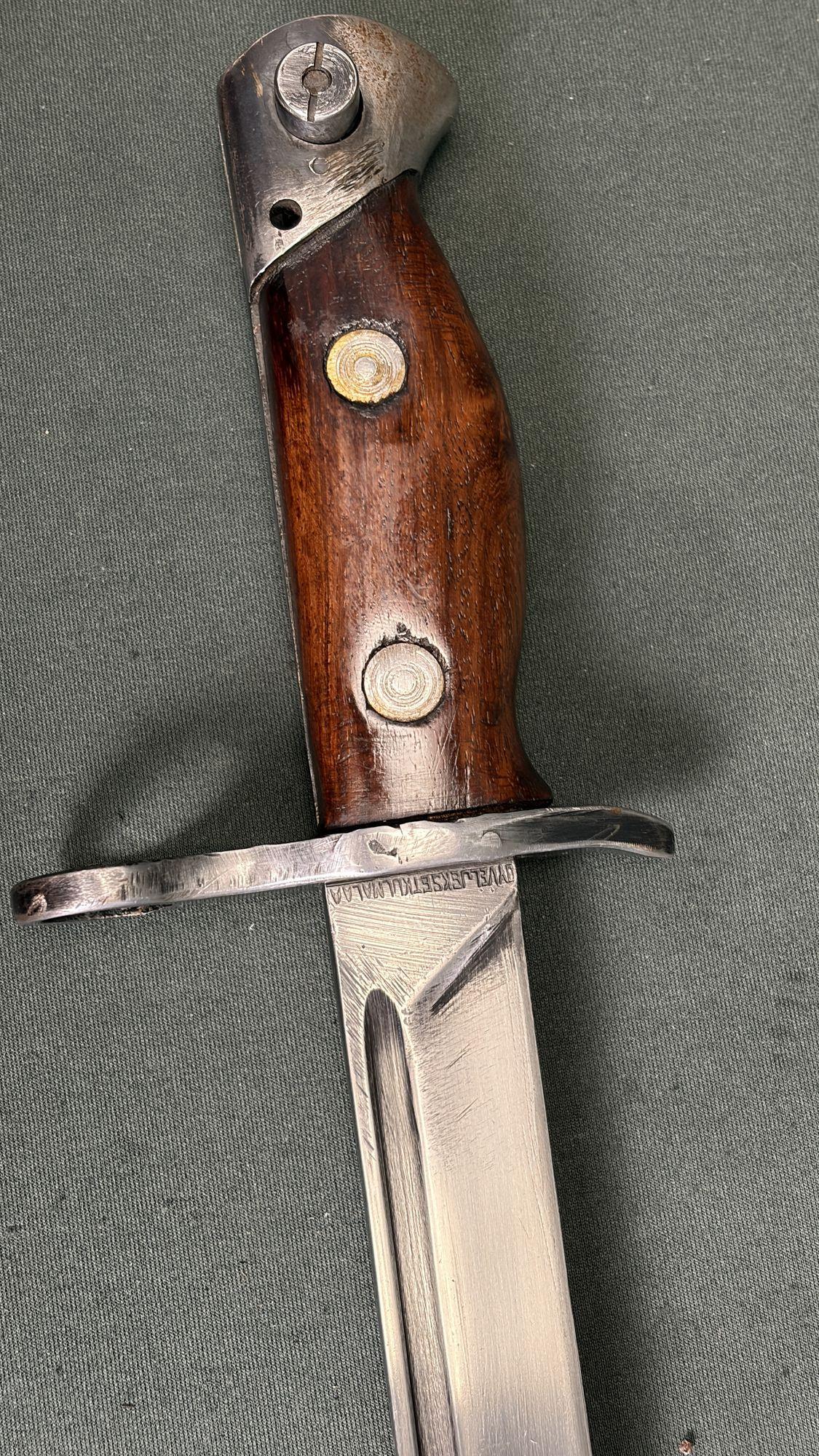 Antique Finnish M39 Mosin-Nagant 7.62×54R — 1898 Receiver, SAKO 1942, Finn-Matching NOS w/ Bayonet & Sling - Image 9
