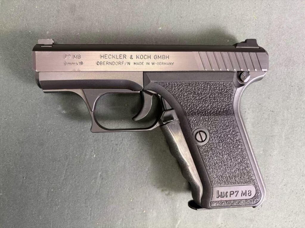 H&K P7M8 9mm — West German, 1986
