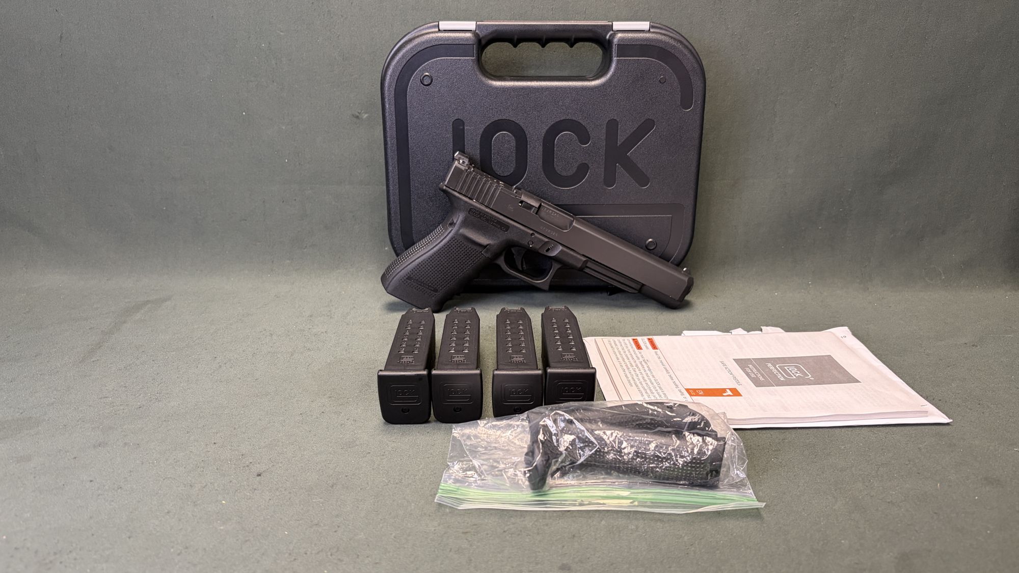 Glock 40 Gen4 MOS 10mm Auto Long Slide with Four 15 Round Magazines - Image 3