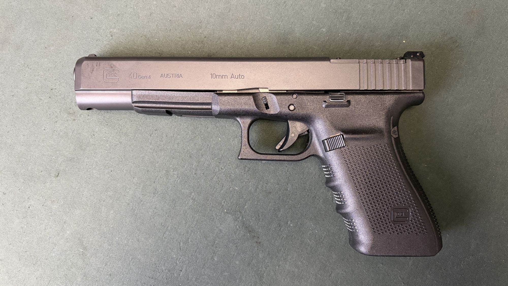 Glock 40 Gen4 MOS 10mm Auto Long Slide with Four 15 Round Magazines - Image 4