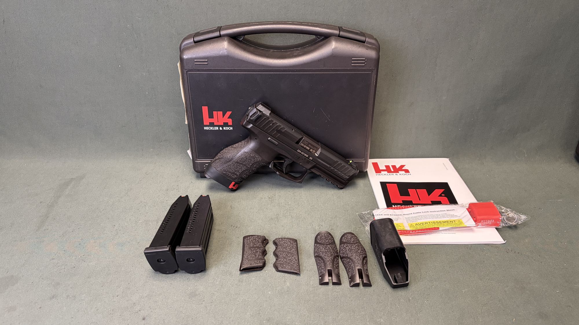 HK VP9 9mm Two 17 Round Magazines Like New Open Box German Made - Image 2