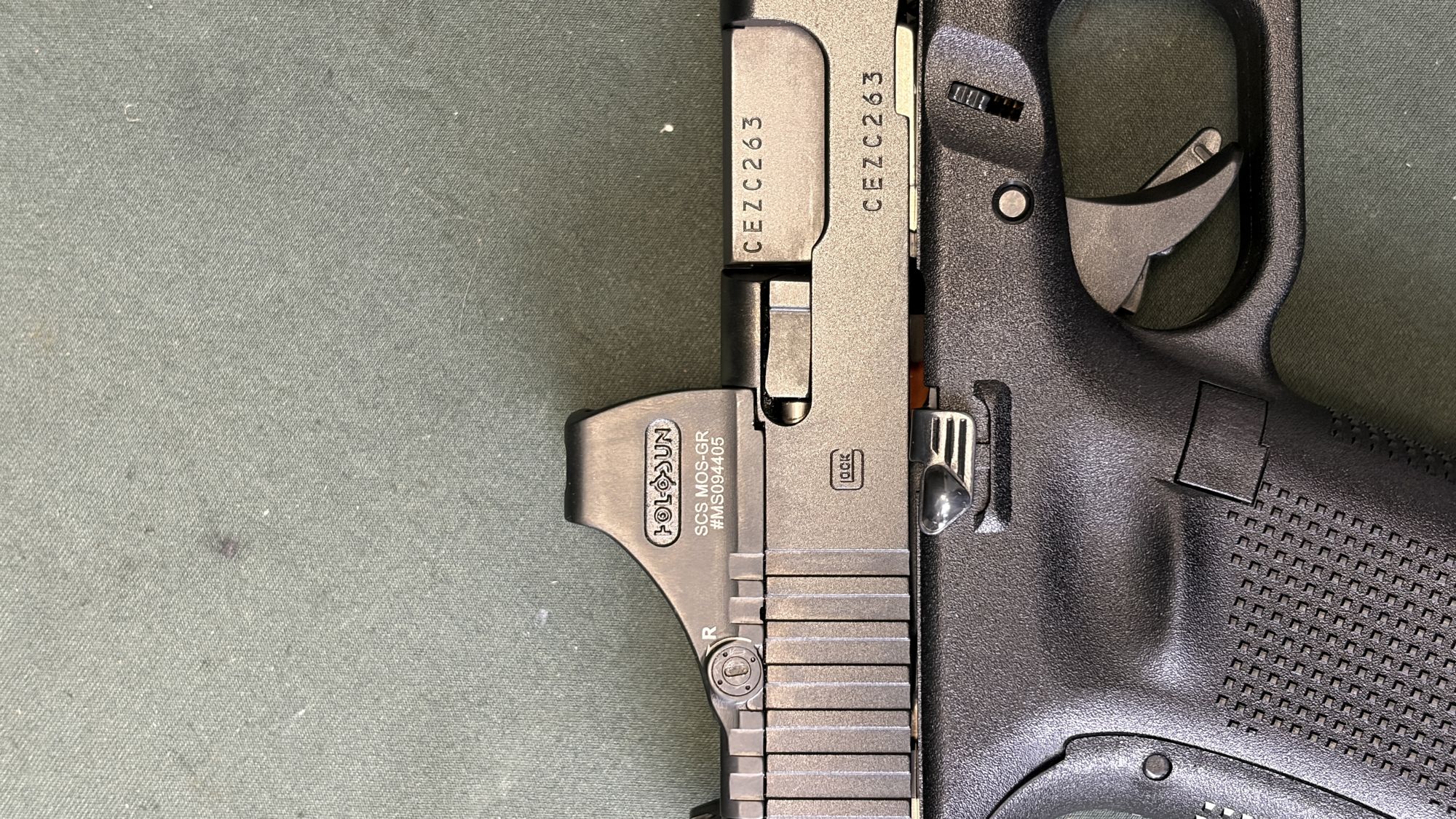 Glock 17L 9mm Long Slide with Holosun SCS Green and Three Magazines - Image 5