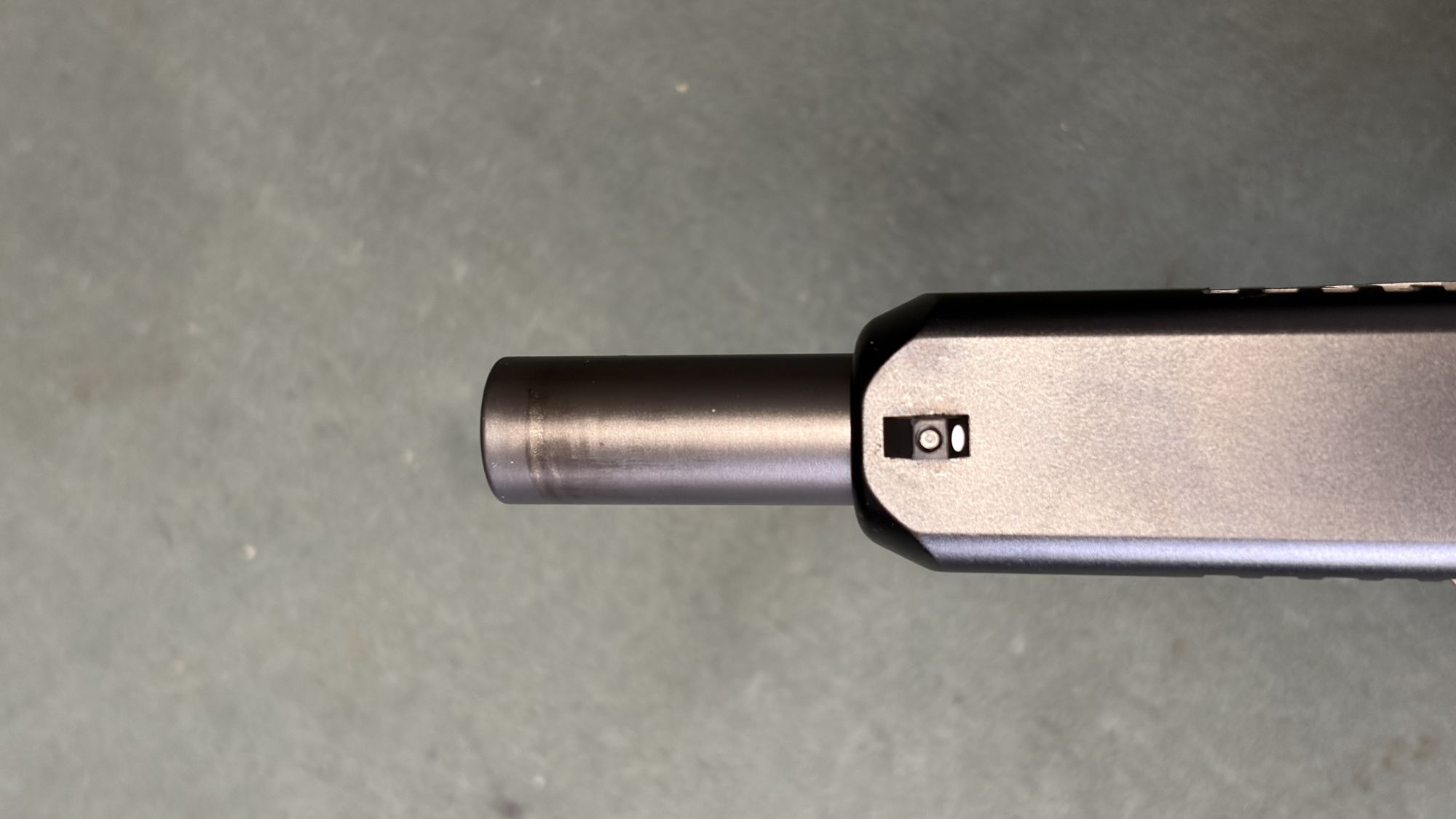 Glock 17L 9mm Long Slide with Holosun SCS Green and Three Magazines - Image 9