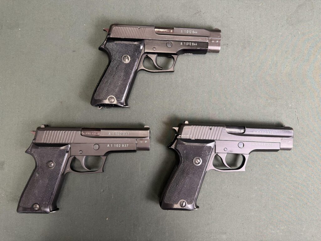 SIG P75 / P220 9×19 Swiss Army Humpback — A1012644