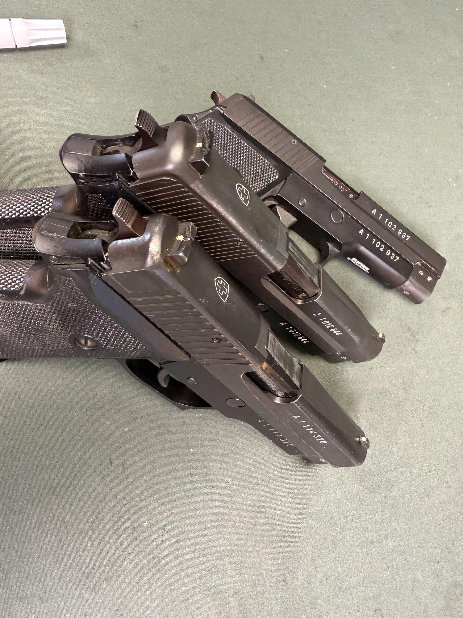 SIG P75 / P220 9x19 Swiss Army Humpback — A1012644 - Image 4