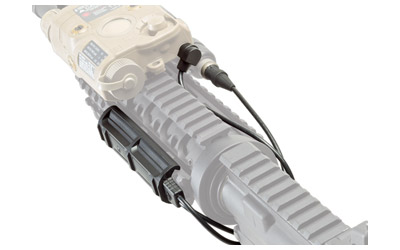 SureFire SR07-D-IT Remote Dual Switch – 7" Cable, 2 Plugs, Rail Mount, Black - Image 3